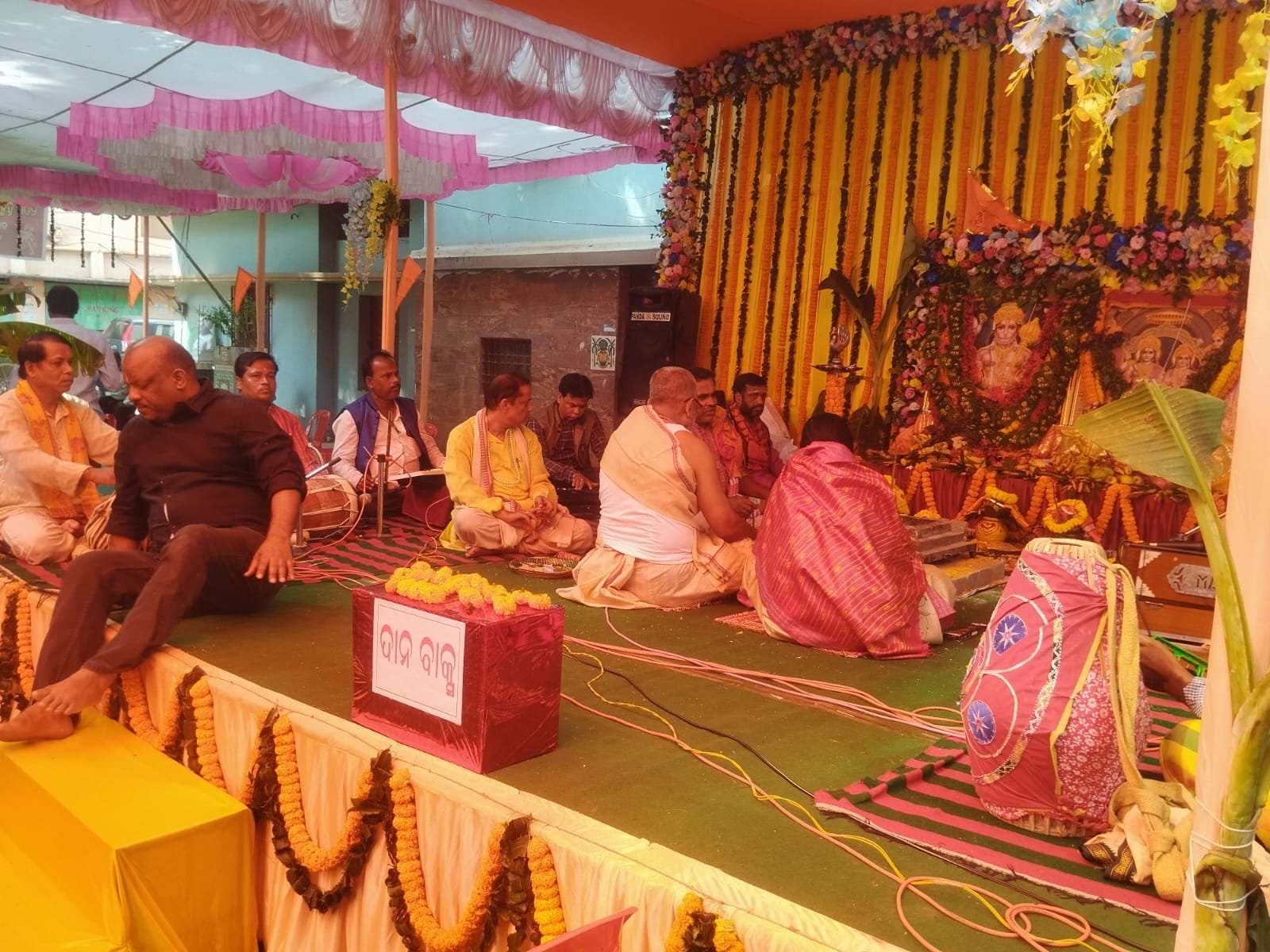 Priests conducting Vedic Havana rituals
